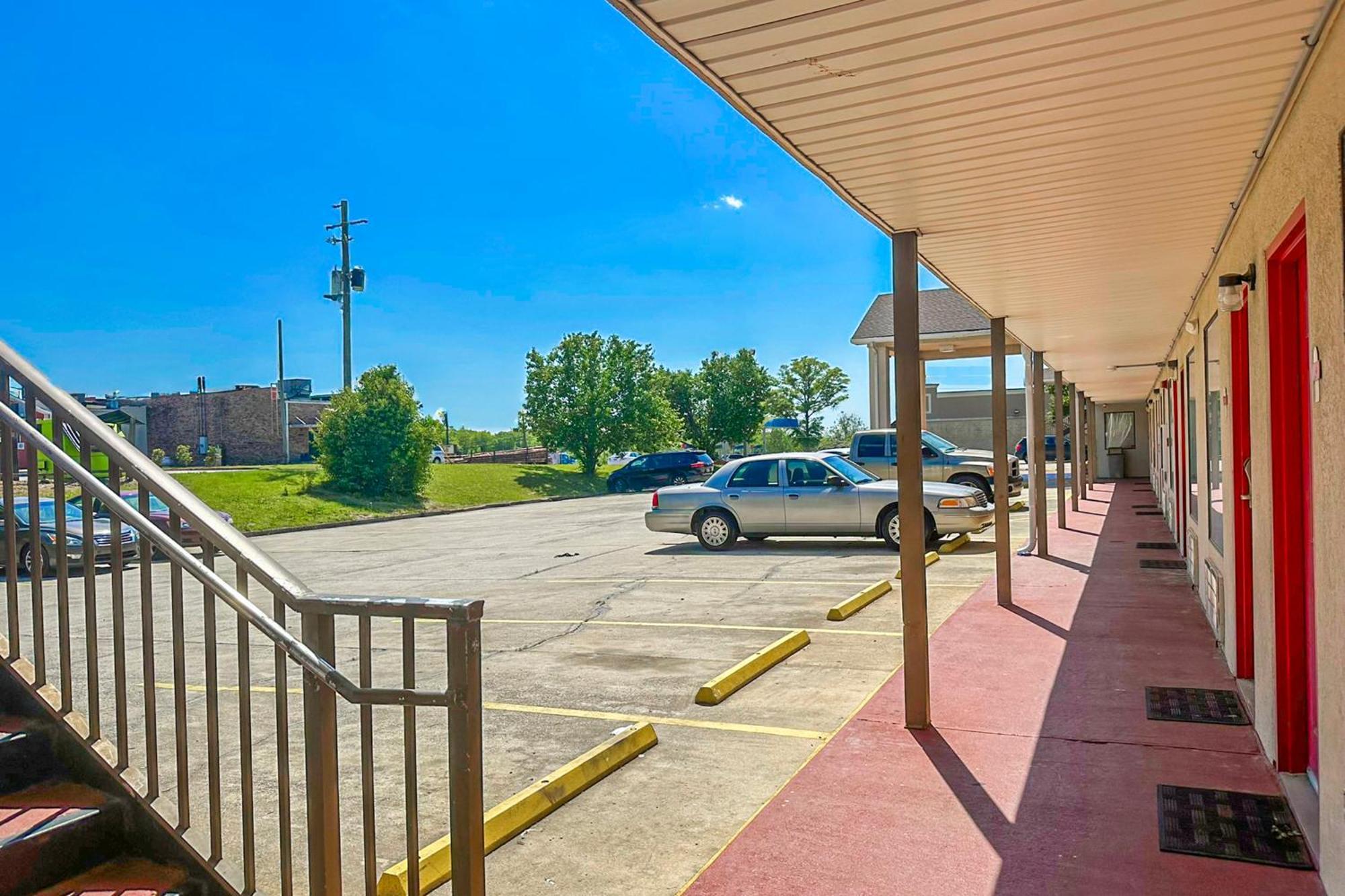 Oyo Hotel East Macon I-75 Exterior foto